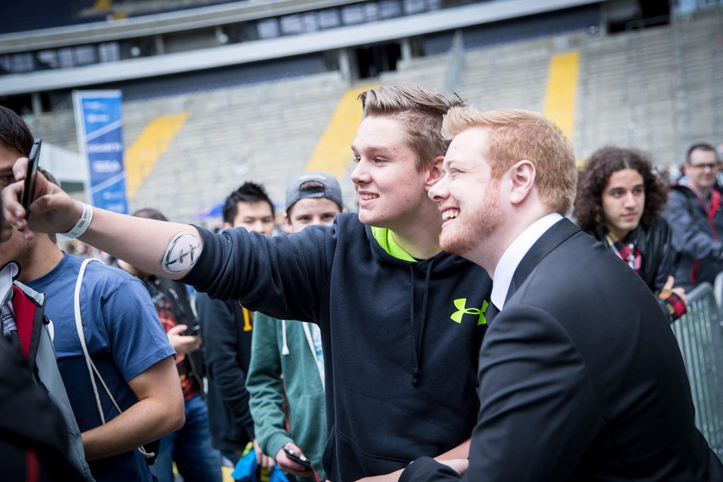 ESL One Frankfurt 2015 - Auch TobiWan ist immer für ein Foto zu haben